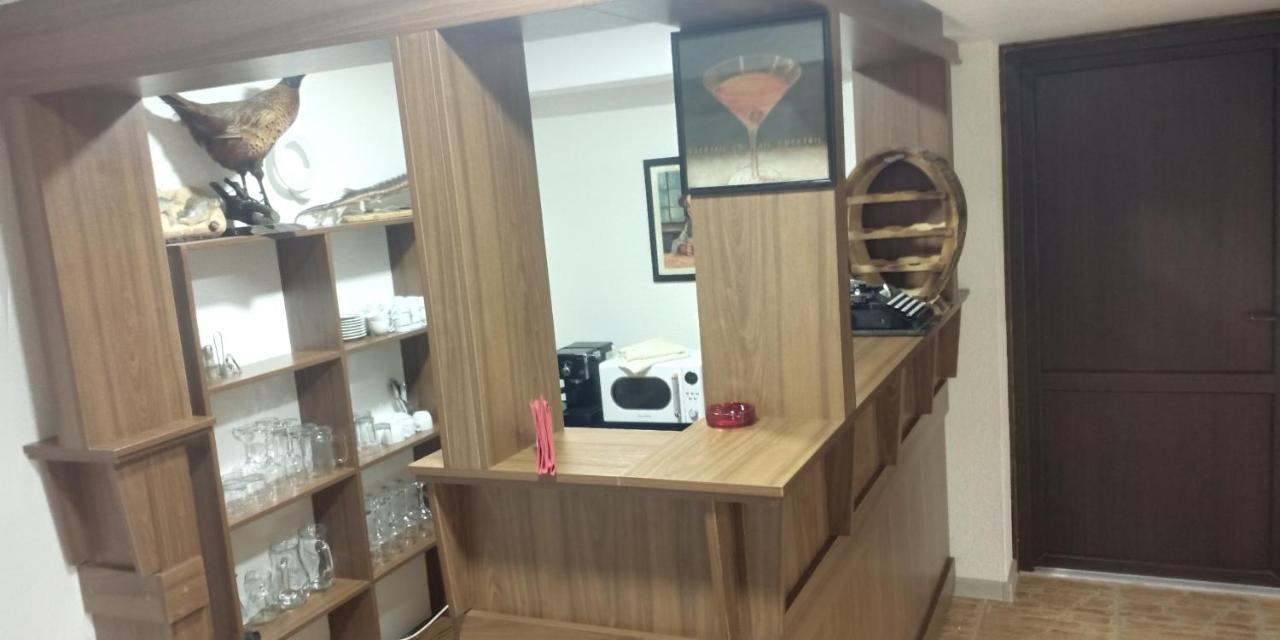 Casa De Vacanta Clara Maria 科马尔尼克 外观 照片